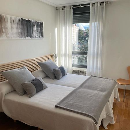 Apartamento Paseo De La Losa Oviedo Eksteriør billede